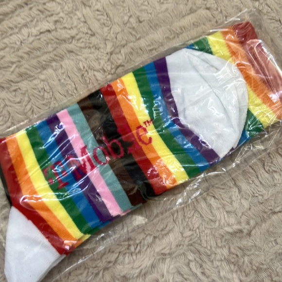 T-Mobile Rainbow LOVE socks Pride Socks ❤️🧡💛💚💙💜NEW in package, size M/L - Picture 7 of 14